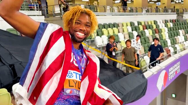 ノア・ライルズが板垣恵介さんと対面「日本語が喋れないけどすごく感謝してる」似顔絵プレゼントに謝意【世界陸上】|TBS NEWS DIG