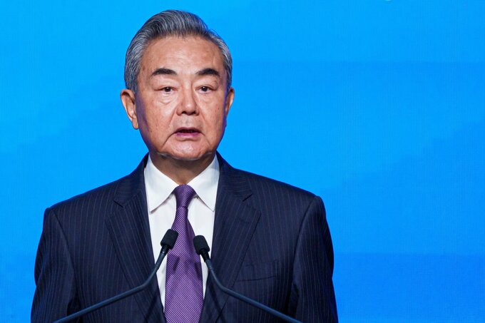 中国の王毅外相、台湾・日本問題でフランスの支持求める