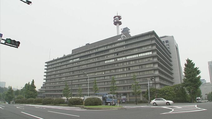 愛知から岡山に向かうヘリが兵庫の学校のグラウンドに緊急着陸…エンジンの出力低下か|TBS NEWS DIG