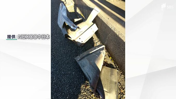 【画像あり】東名高速道路でネクスコ中日本が管理する車両から部材が落下 一般乗用車が乗り上げパンクする＝静岡県|TBS NEWS DIG