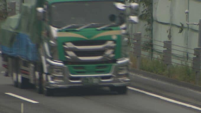 「雨でバスがスリップした」遊学館高校の男性教諭が運転するマイクロバスが事故　男子生徒９人が乗車|TBS NEWS DIG