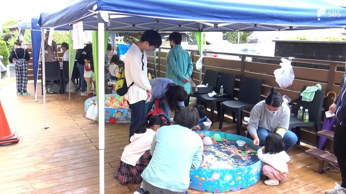 ひとり親家庭を笑顔に 子ども食堂で春祭り 開催地域の子どもも加わり、屋台など賑わう＝浜松市|TBS NEWS DIG