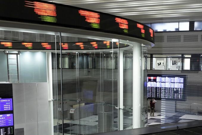 【日本市況】日経平均1500円高、AI・半導体に買い－円は一時155円台
