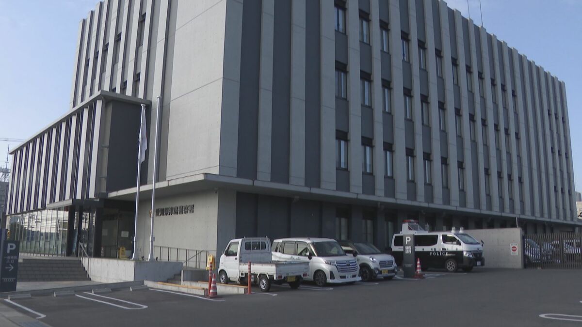 「口座が犯罪に使われていて調査が必要」警察官になりすまして女性から約3800万円相当の金の延べ棒をだまし取った疑い　マレーシア国籍の男（42）を逮捕　「記憶にありません」と容疑を否認