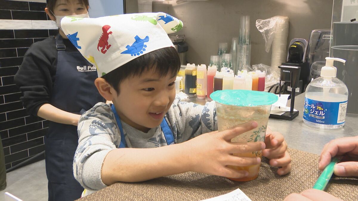 映画館やスイーツ店で子どもたちが仕事体験　大分