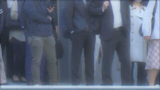 転職「35歳限界説」は終焉？中高年男女でも正規雇用の転職や転職による賃金アップが増加　現役のうちに賃金水準を上げるチャレンジをすることの意義| TBS CROSS DIG with Bloomberg