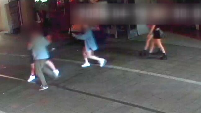 防犯カメラが捉えた“直前のもみ合い” 若者グループが45歳男性を襲撃、何らかのトラブルか　大分市都町強盗傷害事件|TBS NEWS DIG