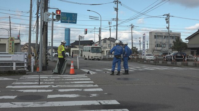 同乗していたのは石川で逮捕の30代知人の男か 信号機に軽乗用車衝突で女性死亡 警察は事故との関連調べる 富山・高岡市|TBS NEWS DIG
