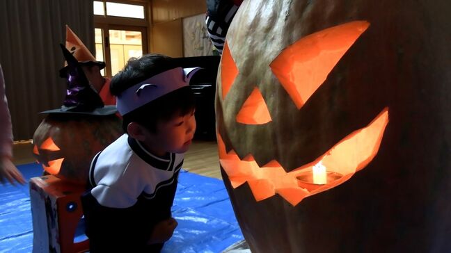 ベンチプレス世界チャンピオン 幼稚園児にカボチャのランタン作りを実演【岡山】|TBS NEWS DIG
