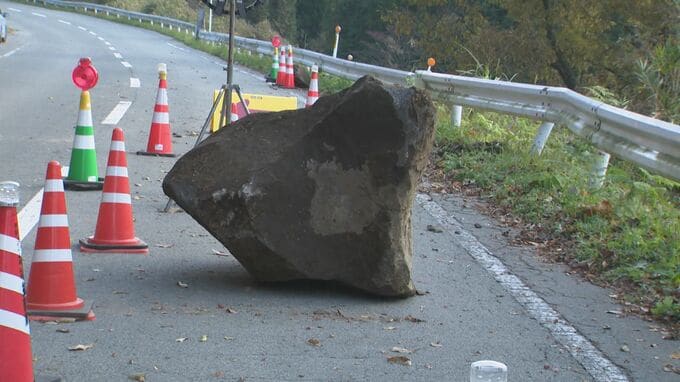 「ドーン」「ガタガタ」「怖かった」最大震度5強の阿蘇地域　落石や通行止めなど道路・店舗・住宅などの被害状況　【11月25日(火)～26日(水) 写真まとめ】|TBS NEWS DIG