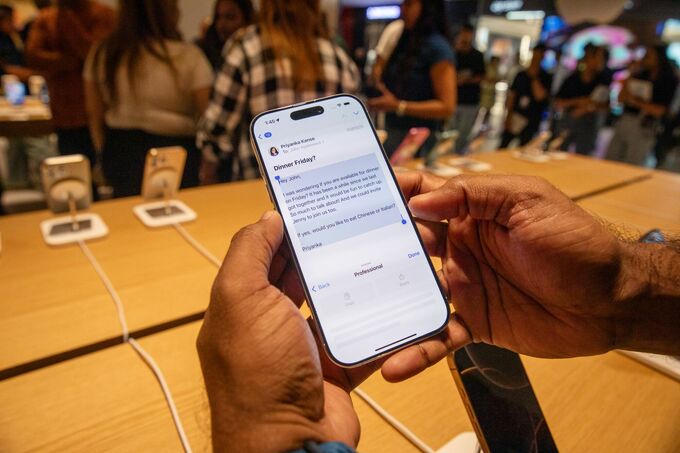 アップル、Siri刷新でグーグルAI採用へ－年間10億ドル支払いで調整