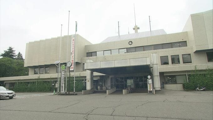 「恋愛感情があった」不同意性交の疑いで元中学教諭の70代男性を書類送検　町の学童クラブの元指導員　16歳未満の女の子を自宅に呼び出しわいせつな行為したとして町が懲戒免職に　長野・箕輪町　|　SBC NEWS | 長野のニュース | SBC信越放送