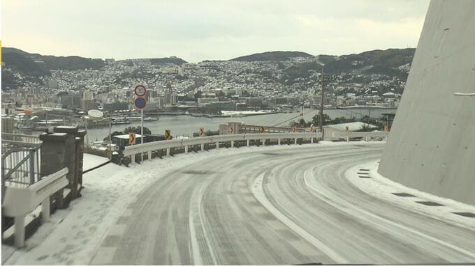 給食が届かない…坂の町・長崎　路面凍結で小中学校に給食配送できず　6日も中止決定|TBS NEWS DIG