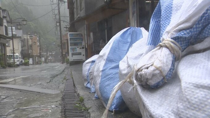 「水が怖い。この辺は風よりも雨」　台風６号ピークは過ぎるも…鉄道や学校に大きな影響　山梨　|　山梨のニュース | ＵＴＹテレビ山梨