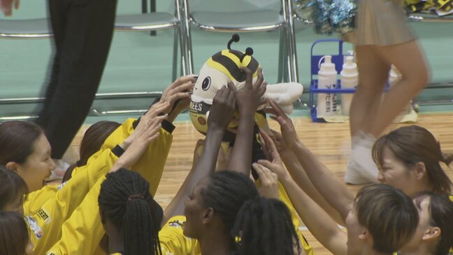 女子バスケットボールWリーグ　山梨クィーンビーズ18日の開幕戦はアランマーレに惜敗|TBS NEWS DIG