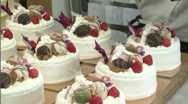 「きょうはクリスマスイブ！」ケーキ店も大忙し…物価高でショートケーキも人気に|TBS NEWS DIG