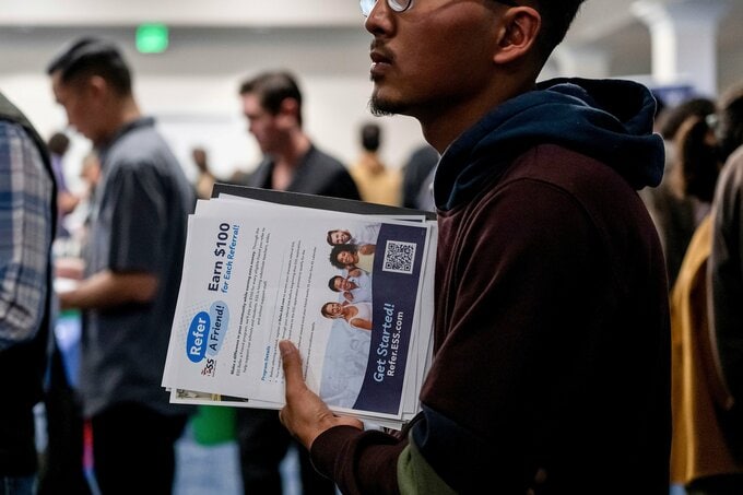 米雇用統計は弱めの結果 労働参加率の低下の背景を探る展開へ
