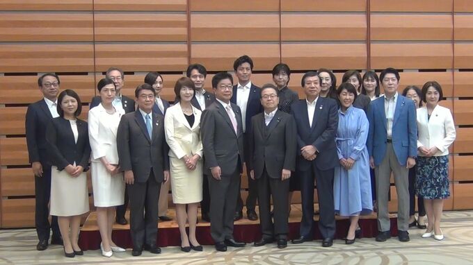 「経済損失は年間約4900億円」　自民有志が「働く女性の健康増進」めぐり経団連に提言