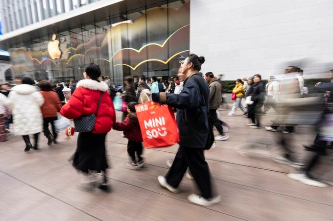 中国指導部、ミドルクラスの消費喚起へ－経済リバランス待ったなし