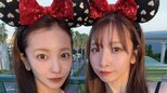 【板野友美】「ほんとの姉妹でディズニーコーデ」妹の成美さんとのお揃いコーデを披露|TBS NEWS DIG
