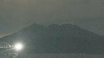 桜島で爆発的噴火　噴煙１２００メートル　灰は鹿児島市街地方向へ　|　鹿児島のニュース｜MBC NEWS｜南日本放送