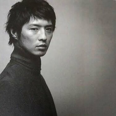 純烈・酒井一圭 】 25年前の写真を公開 「別人28号」「リーダー格好良