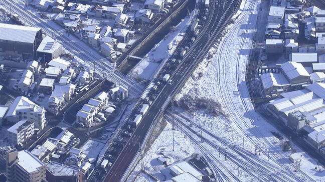 「ほとんど車が動かない」山口県岩国市の国道２号で渋滞…大雪による山陽道通行止めなどの影響　（3日午前9時半時点）|TBS NEWS DIG
