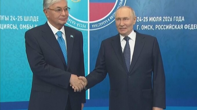 「紛争を凍結すべき」 カザフスタン大統領が同盟国ロシアに提言　ウクライナ侵攻めぐり　プーチン大統領との会談で