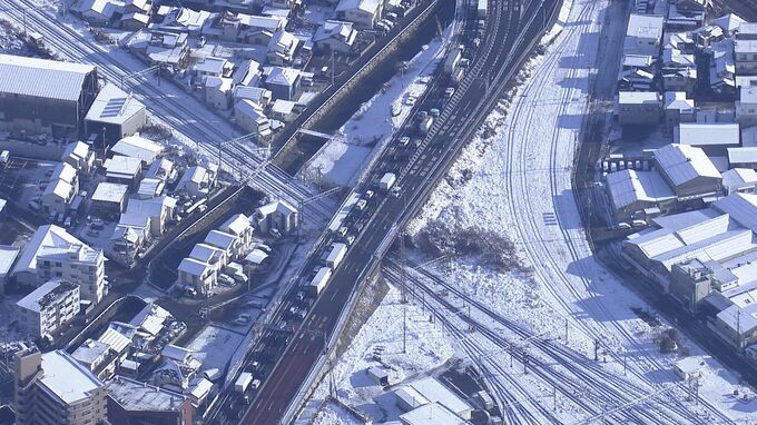「ほとんど車が動かない」山口県岩国市の国道２号で渋滞…大雪による山陽道通行止めなどの影響　（3日午前9時半時点）|TBS NEWS DIG