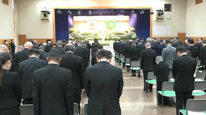追悼式の会場の様子