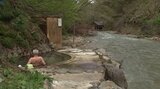 大自然に囲まれた秘湯へと続く道が冬季通行止め解除 温泉も今季の営業開始で初日から多くの観光客が 岩手・北上市|TBS NEWS DIG
