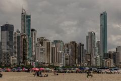 「ブラジルのドバイ」で超高層タワマンが建設中、高さ世界一を目指す| TBS CROSS DIG with Bloomberg