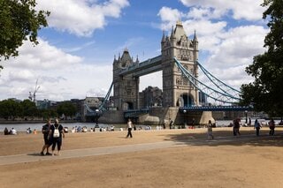 6月の英経済は予想外の拡大、晴天やW杯寄与－第2四半期もプラス成長| TBS CROSS DIG with Bloomberg