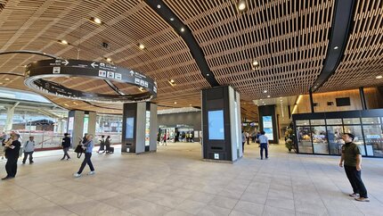 ついに開業！新JR松山駅 待望の自動改札機導入もSUICAやICOCAは使えず