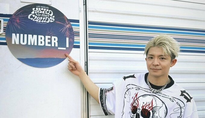 【 Number_i ・岸優太 】　ＬＡの音楽フェス　オフショット公開　「HITC Thank you！！！！！！！！！！！！！！！！」|TBS NEWS DIG