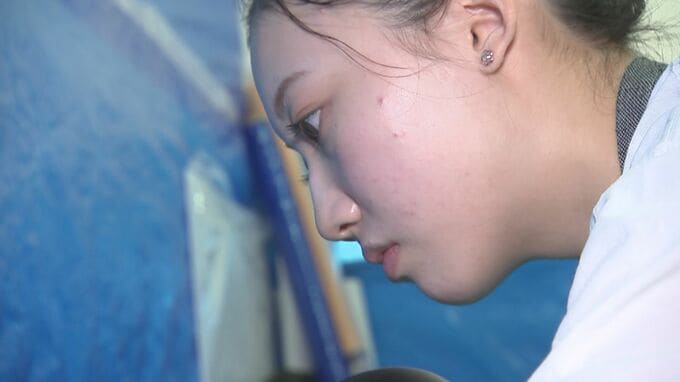 卒業目前に高校退学を決意…18歳の女性アーティスト・竹安桜子さん　全てを賭けアートに向き合う「自分にとって最高の選択をしたくて」|TBS NEWS DIG