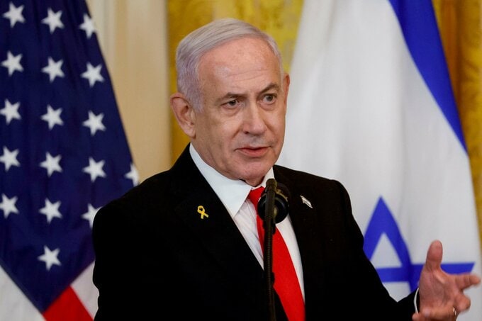 イスラエル首相、ハメネイ師死亡の兆候強まる－テヘラン拠点攻撃