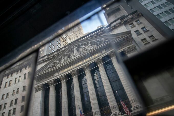 ドル弱気派拡大、トランプ関税の不確実性懸念－米景気損なう恐れ