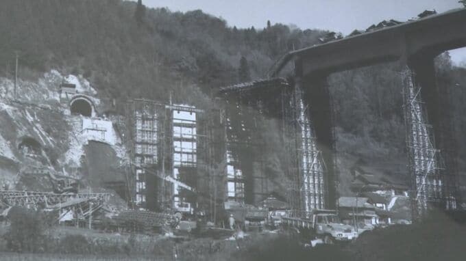 旧JR三江線「宇都井駅」　“天空の駅”開業から50年、建設当時からの軌跡を写真で辿ってみると…　廃線後もなお愛される魅力に迫る|TBS NEWS DIG