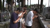 「平民宰相」の墓所がある盛岡市の寺にも多くの家族連れ 新型コロナ5類移行後初の盆の入り|TBS NEWS DIG