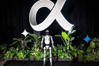 中国発ヒト型ロボット、スマホメーカーのオナーが披露－AIアピール| TBS CROSS DIG with Bloomberg