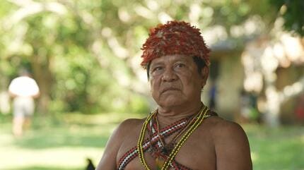アマゾンの先住民 アマゾン奥地の先住民族が、突然インターネットを使えるように