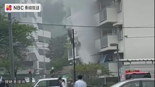 【動画】長崎市滑石4丁目アパート火災　1階から黒煙が上がる様子|TBS NEWS DIG