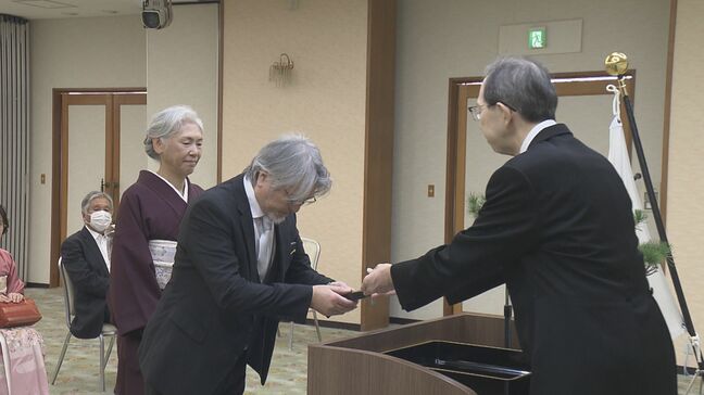 「社会のため一層の貢献を」秋の叙勲・褒章伝達式　福島|TBS NEWS DIG