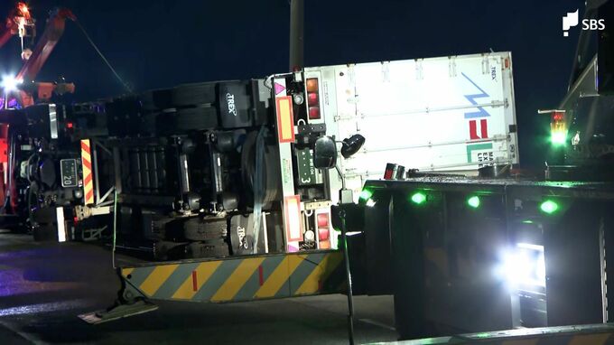 「浮いて飛んだような感じが…」トレーラー横転で運転手がけが 小屋が吹き飛ぶ被害も…静岡県西部で竜巻とみられる突風が発生【速報】　|　静岡のニュース | SBSNEWS | 静岡放送