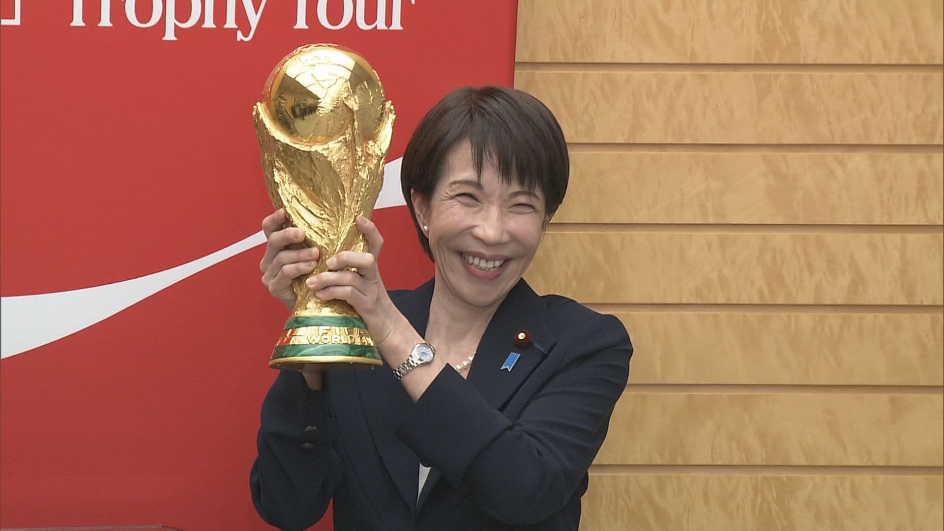 頑張って頑張って頑張って頑張って頑張り抜いて」高市総理がサッカー