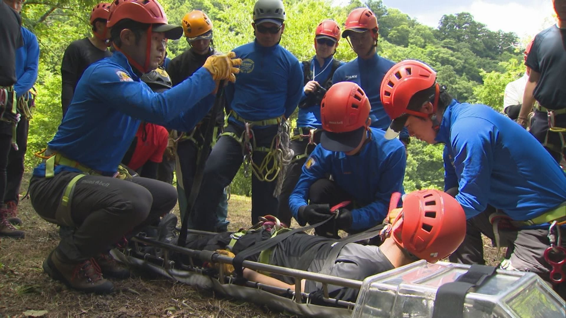 国立公園大山で夏山遭難救助訓練 今年は兵庫県警からも初参加 各地で