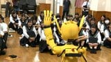「好きな人はいますか」高校生がAI搭載の人型ロボットと触れ合う授業=静岡・三島市|TBS NEWS DIG