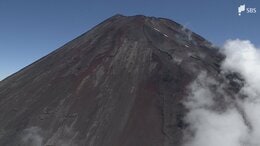 富士登山のツアーに参加していた61歳女性が転倒 右足を負傷し警察が救助=静岡県警|TBS NEWS DIG
