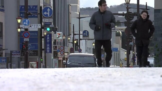 通行人は「きょうからブーツに」　盛岡の道路がうっすら積雪　4日も内陸を中心に雪の見込み|TBS NEWS DIG
